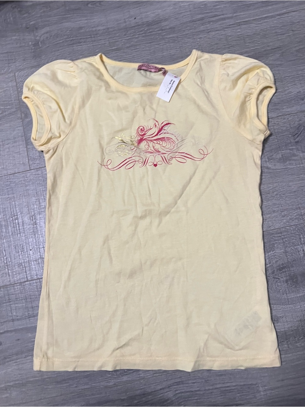 NWT Girls Light Yellow Puff Sleeve Graphic Tee